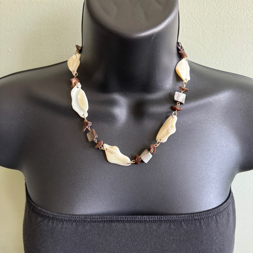 Necklace Mother of Pearl Abalone Shells